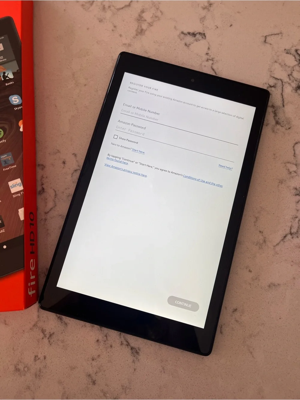Amazon Fire HD 10 (9th Generation) 32GB, Wi-Fi, 10.1in - Black with case